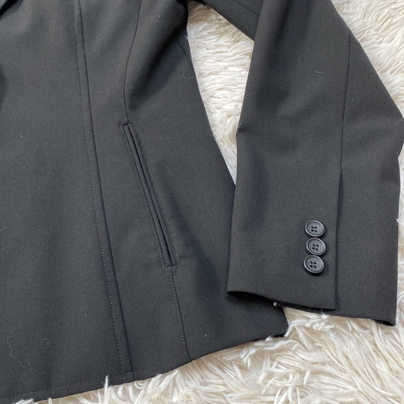🎉HP🎉 Express Two Button Blazer 💗 Black - Picture 12 of 16